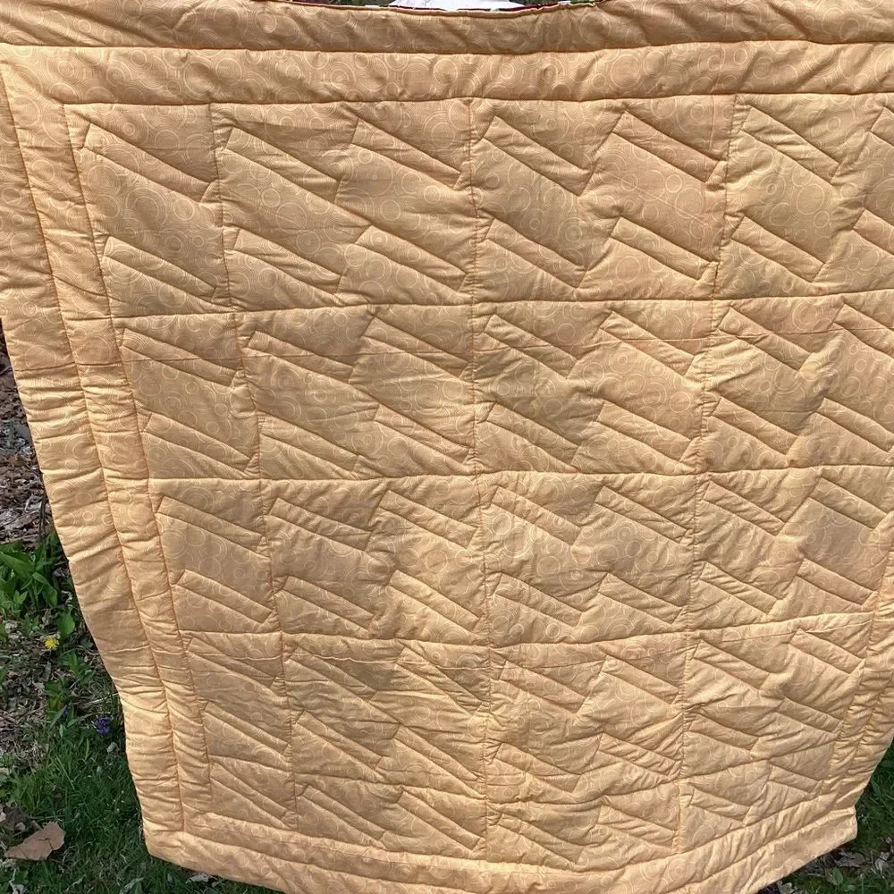 NWT. Hand Crafted “Welcome Spring & Summer” Brights Quilt with Zinnia Borders